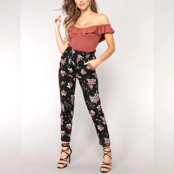 Fashion Nova Off The Shoulder Bodysuit Top Size Large Mauve Ruffle Top Romantic - Picture 1 of 10